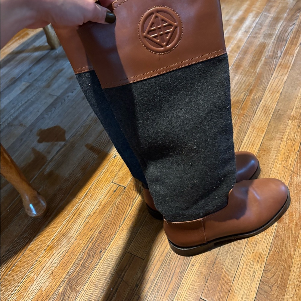 ANTONIO MELANI Brown and Black Boots